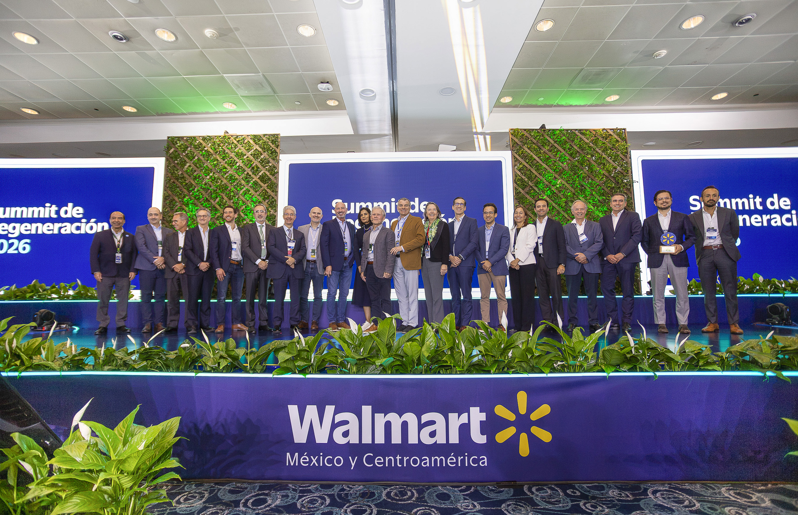 La regeneración y la colaboración son parte de nuestra forma de hacer negocios: líderes de la industria se reúnen en el Summit de Regeneración 2026